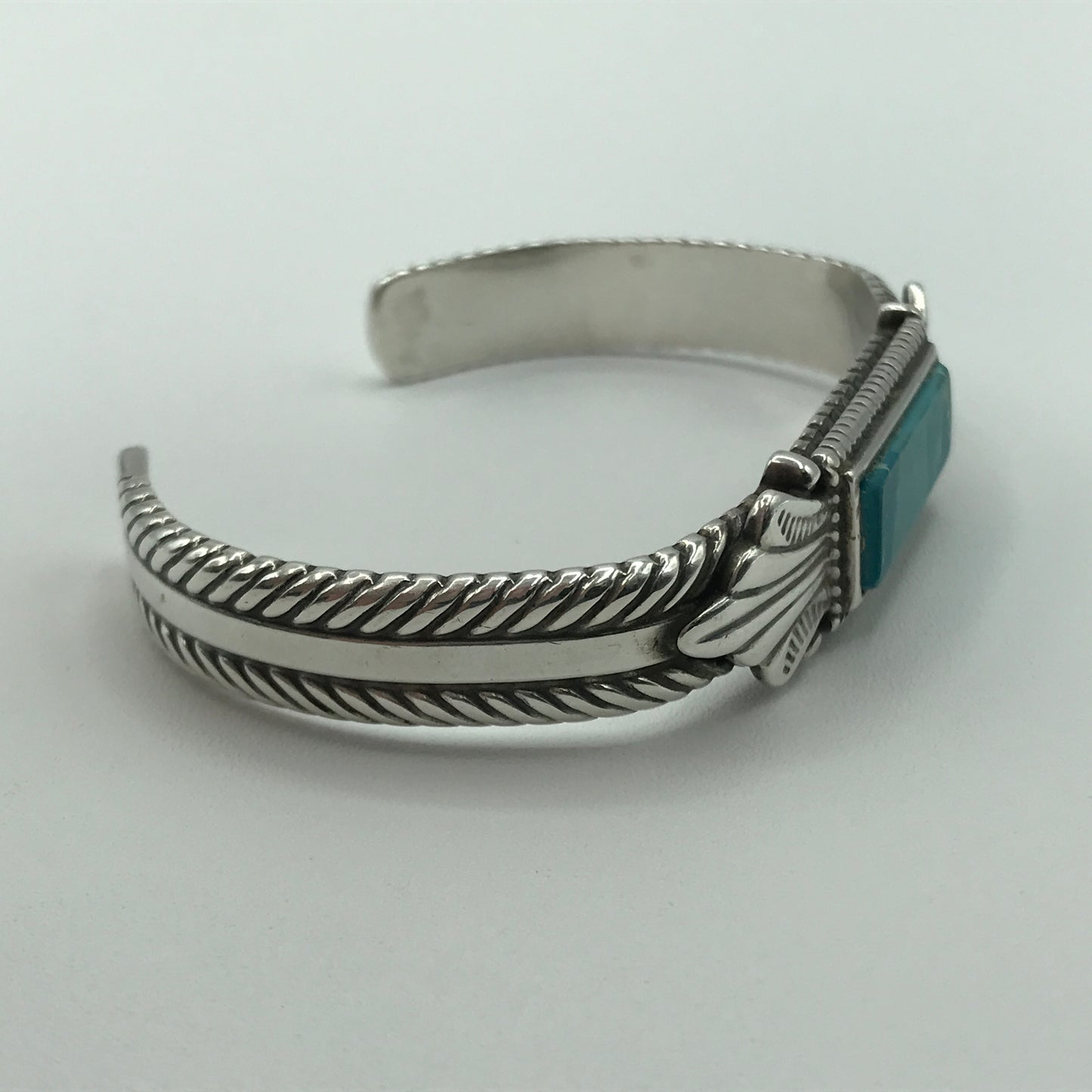 34.1g .925 Sterling Bangle 7"