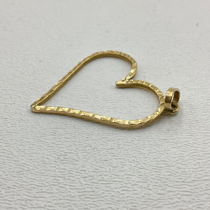 2.6g 14k Yellow Gold Heart Pendant 1.5"