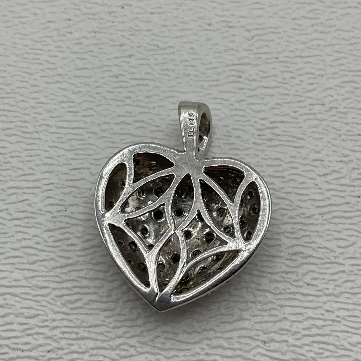 4.3g White Gold Diamond Heart Pendant .75"