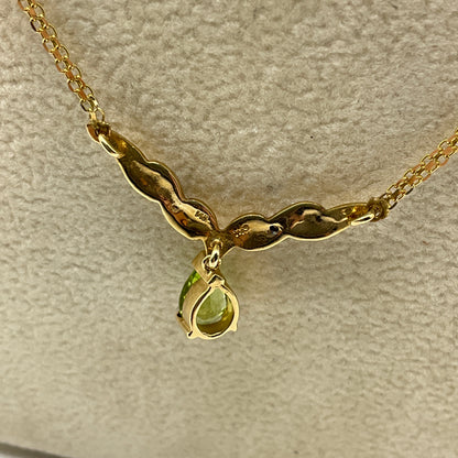 4.4g 14k Yellow Gold Necklace Earring Set Peridot