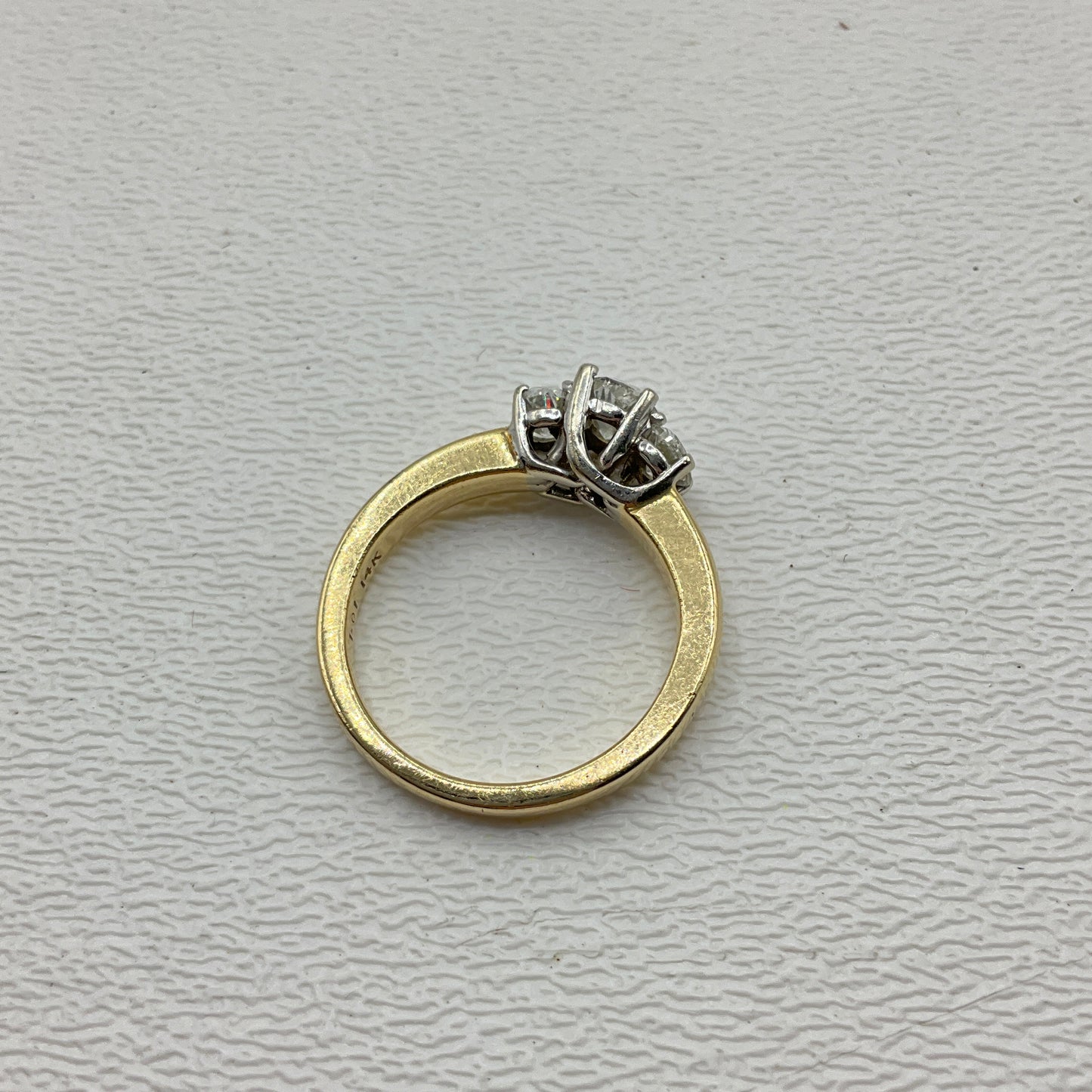 4.3g 14k Yellow Gold Diamond Ring Size 6