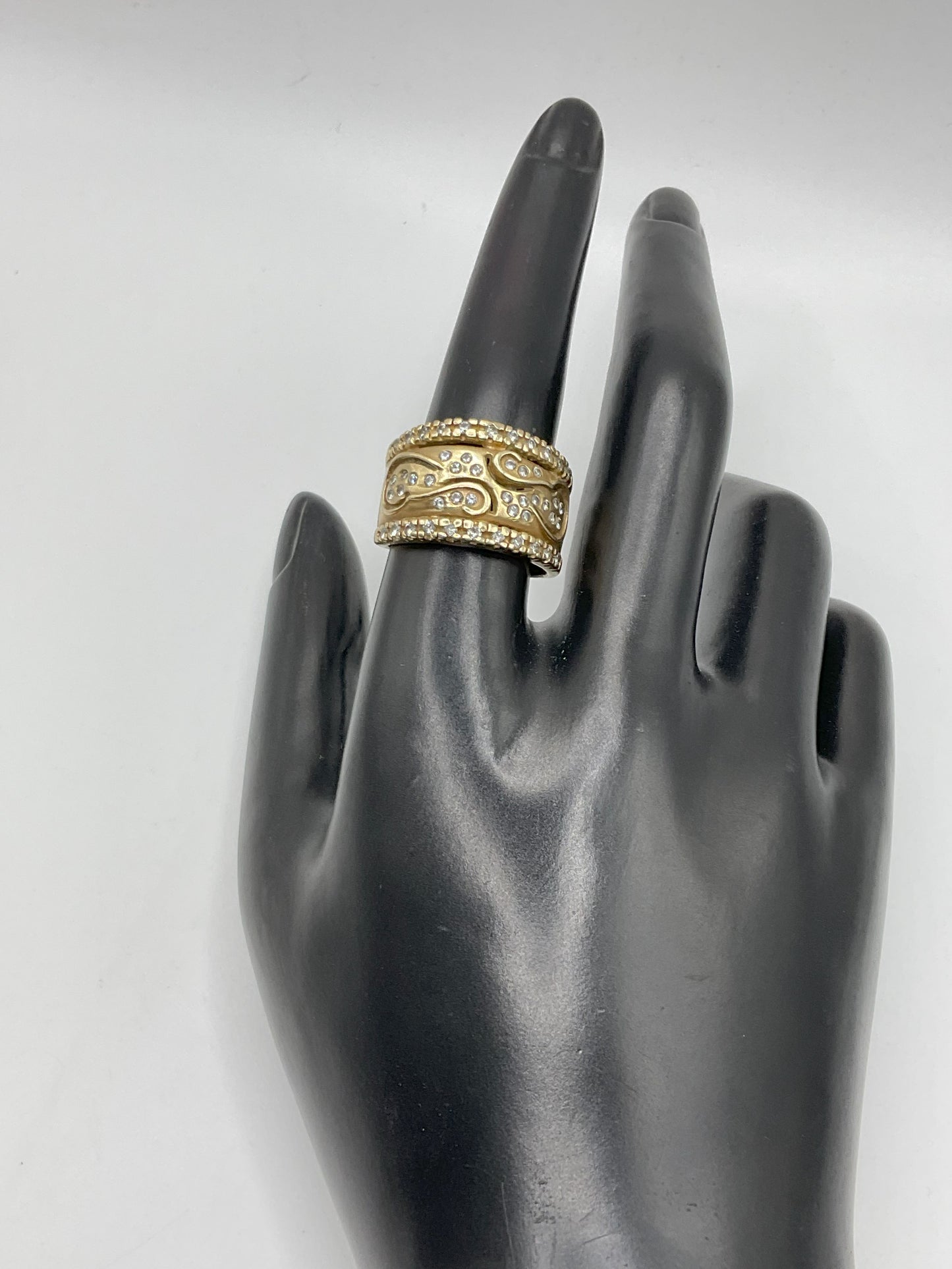 9.6g 14k Yellow Gold Ladies Diamond Ring Size 9