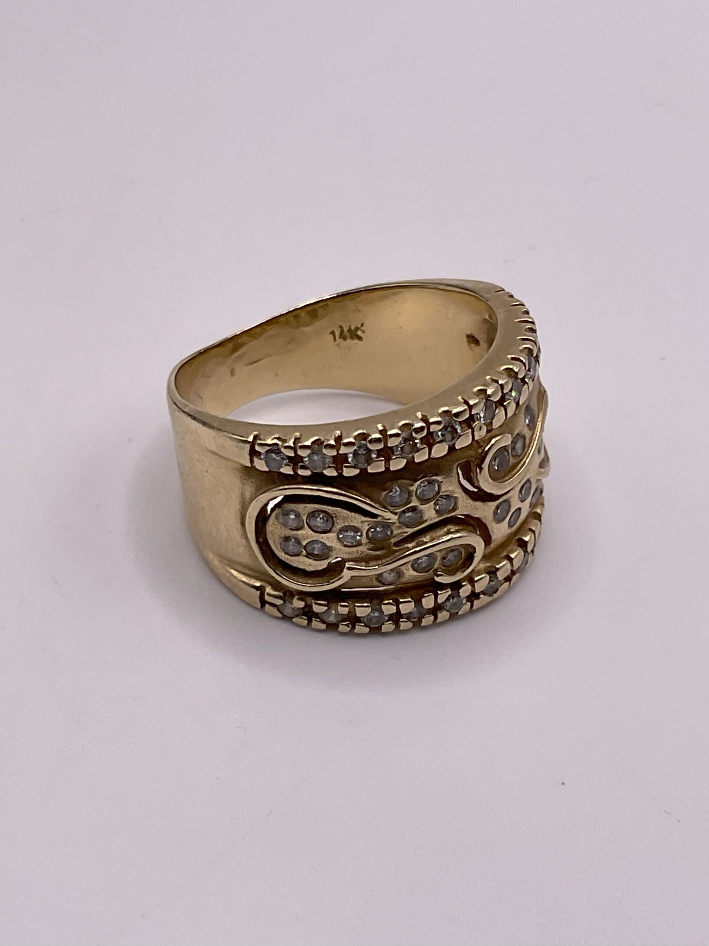 9.6g 14k Yellow Gold Ladies Diamond Ring Size 9