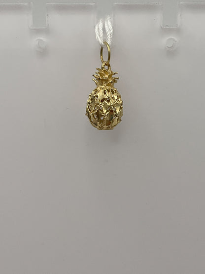 14k Yellow Gold Pendant .6g pineapple