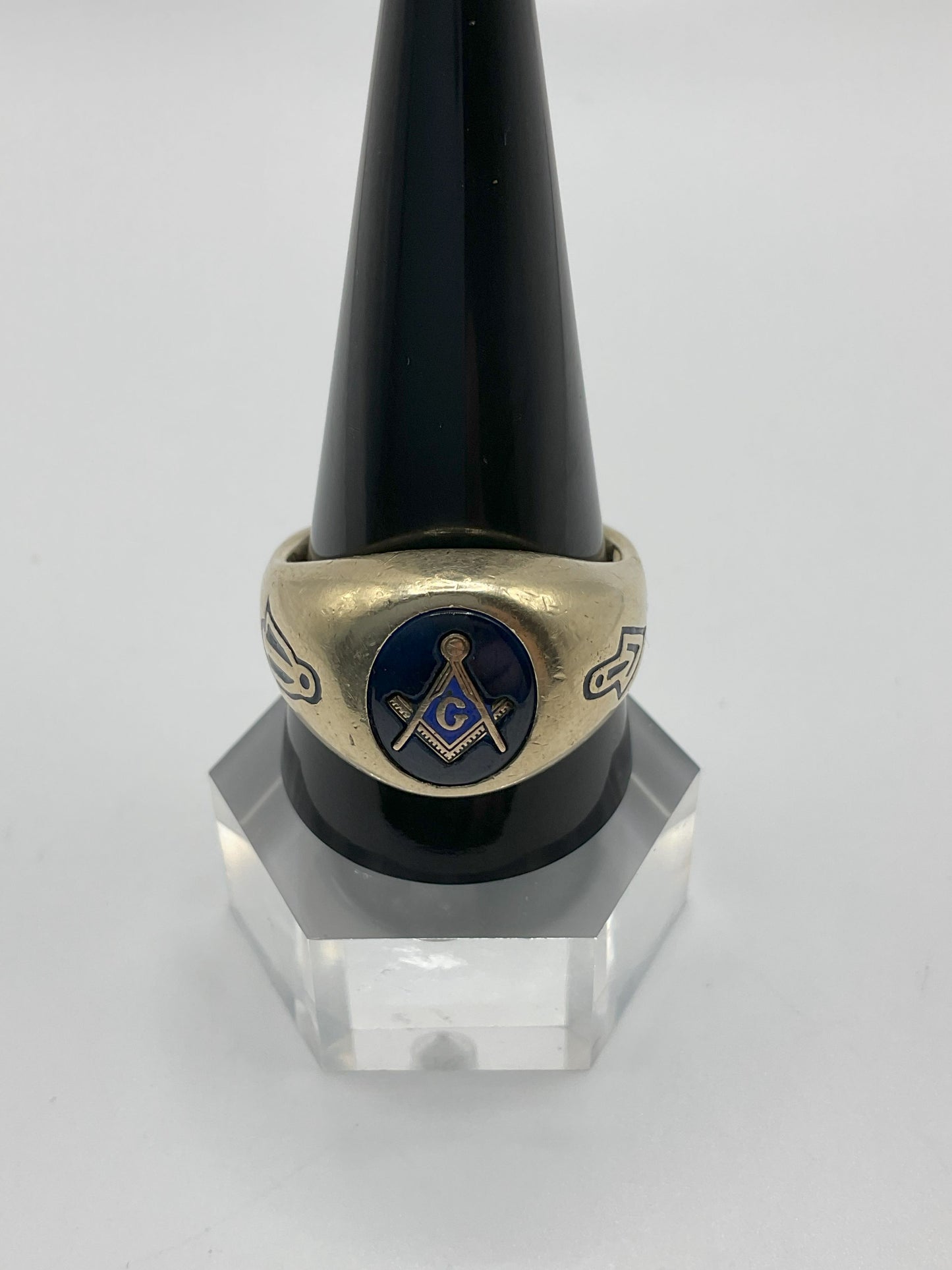 13.0g 10k Yellow Gold Masonic Ring Size 12