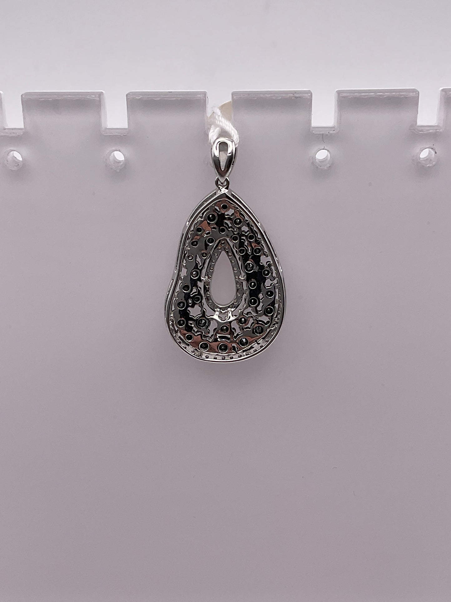 4.0g 18k White Gold Diamond Pendant