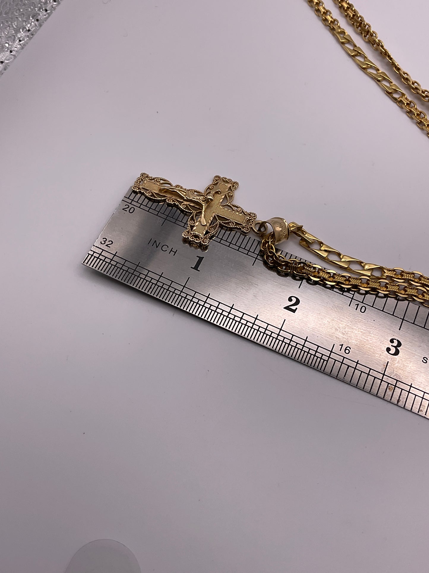 20.5g 14k Yellow Gold Necklace/Cross 24"