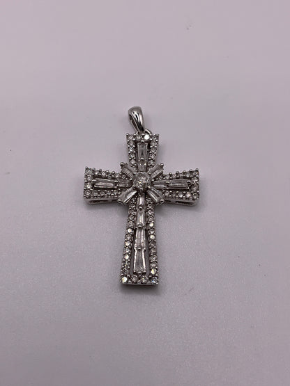 3.4g 10k White Gold Diamond Cross