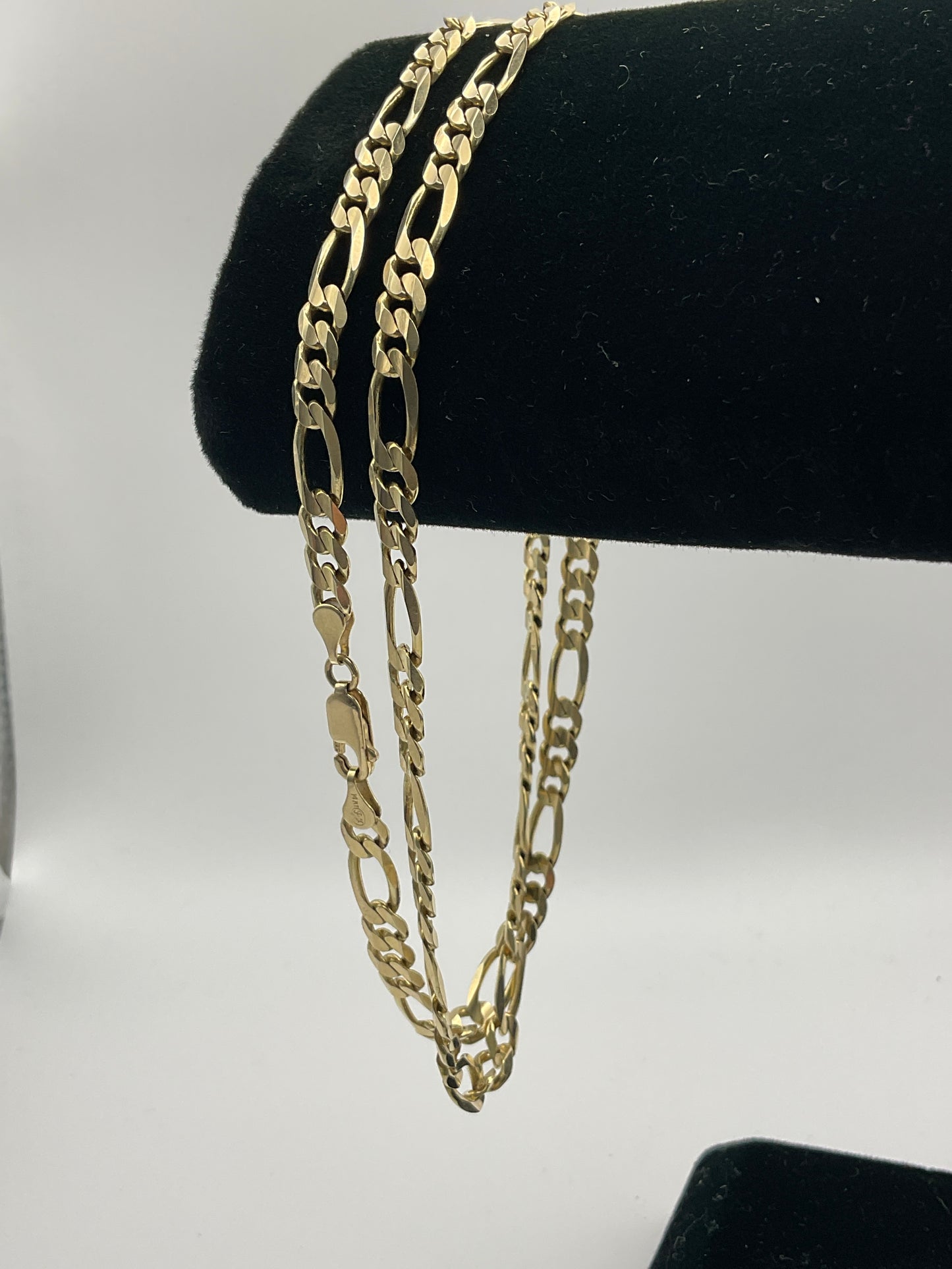 23.8g 14k Yellow Gold Chain, 22in, 5.5mm Figaro Link