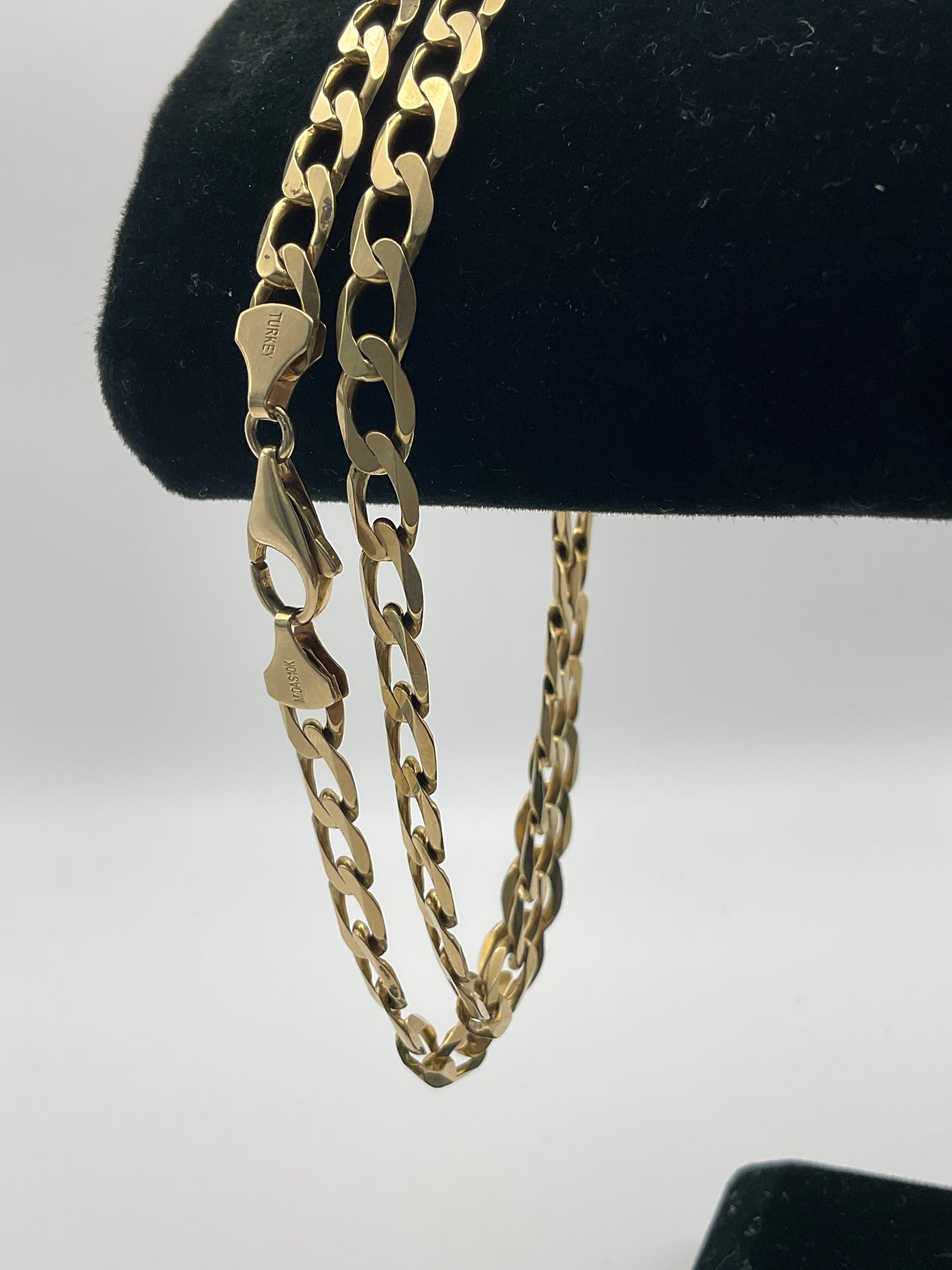 27.2g 10k Yellow Gold Chain, 20in, 7mm, Beveled Curb Link