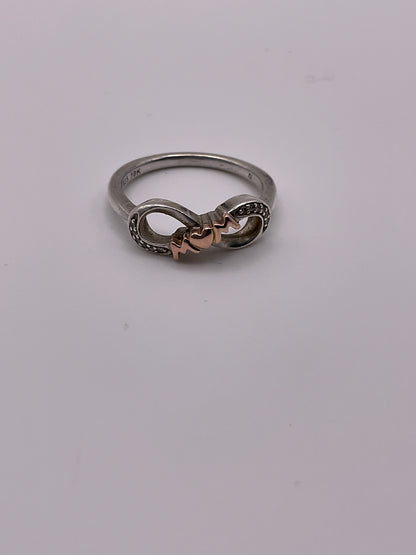 2.6g .925/10k Ring Mom/Heart Size 7