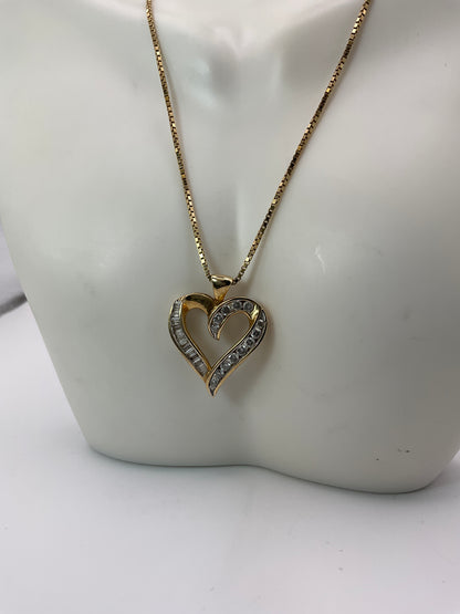 8.4g 14/10k YG Box Link Chain/ Diamond Heart Pendant 18in