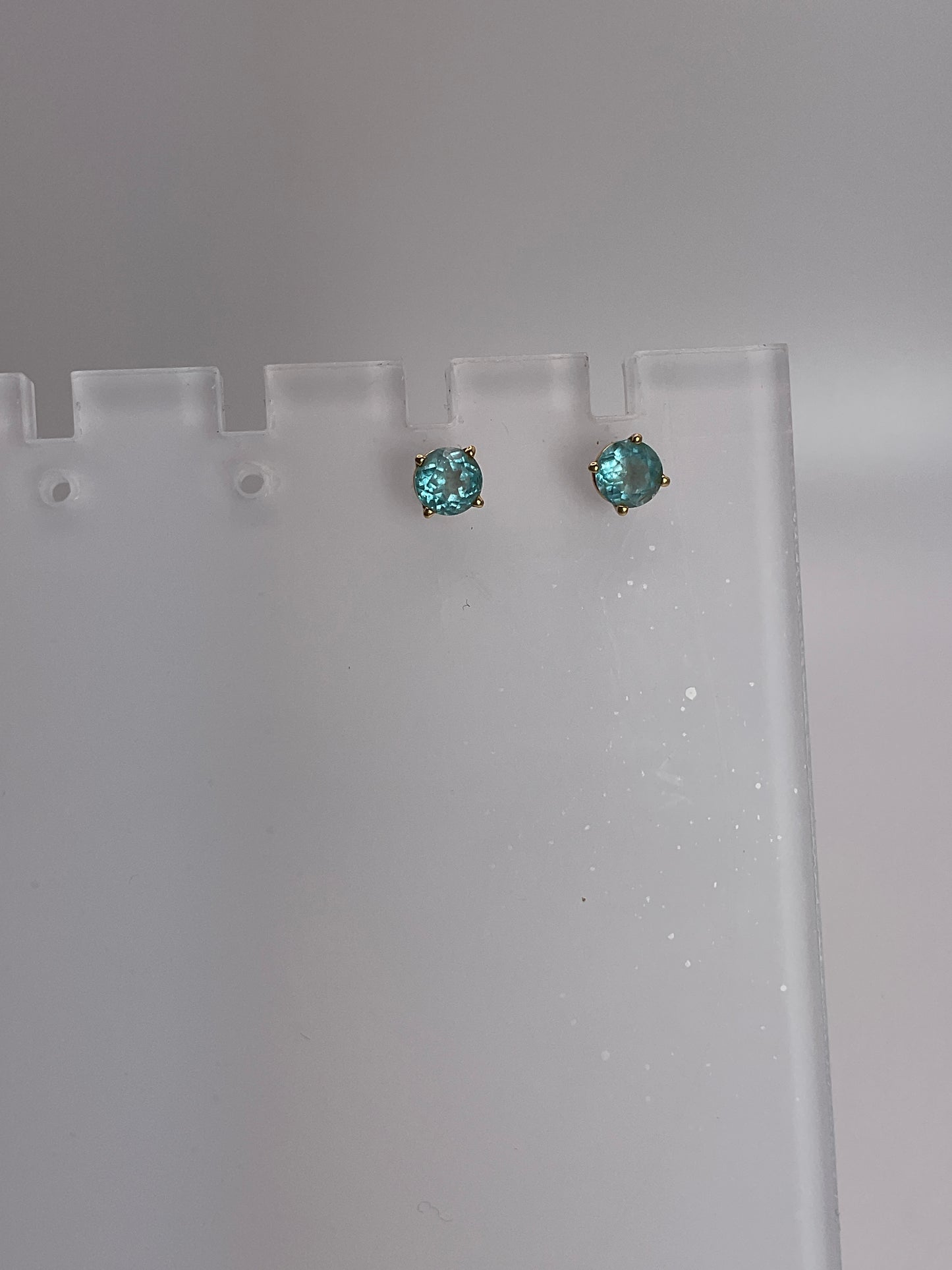 .8g 14k YG Earrings Blue Stones