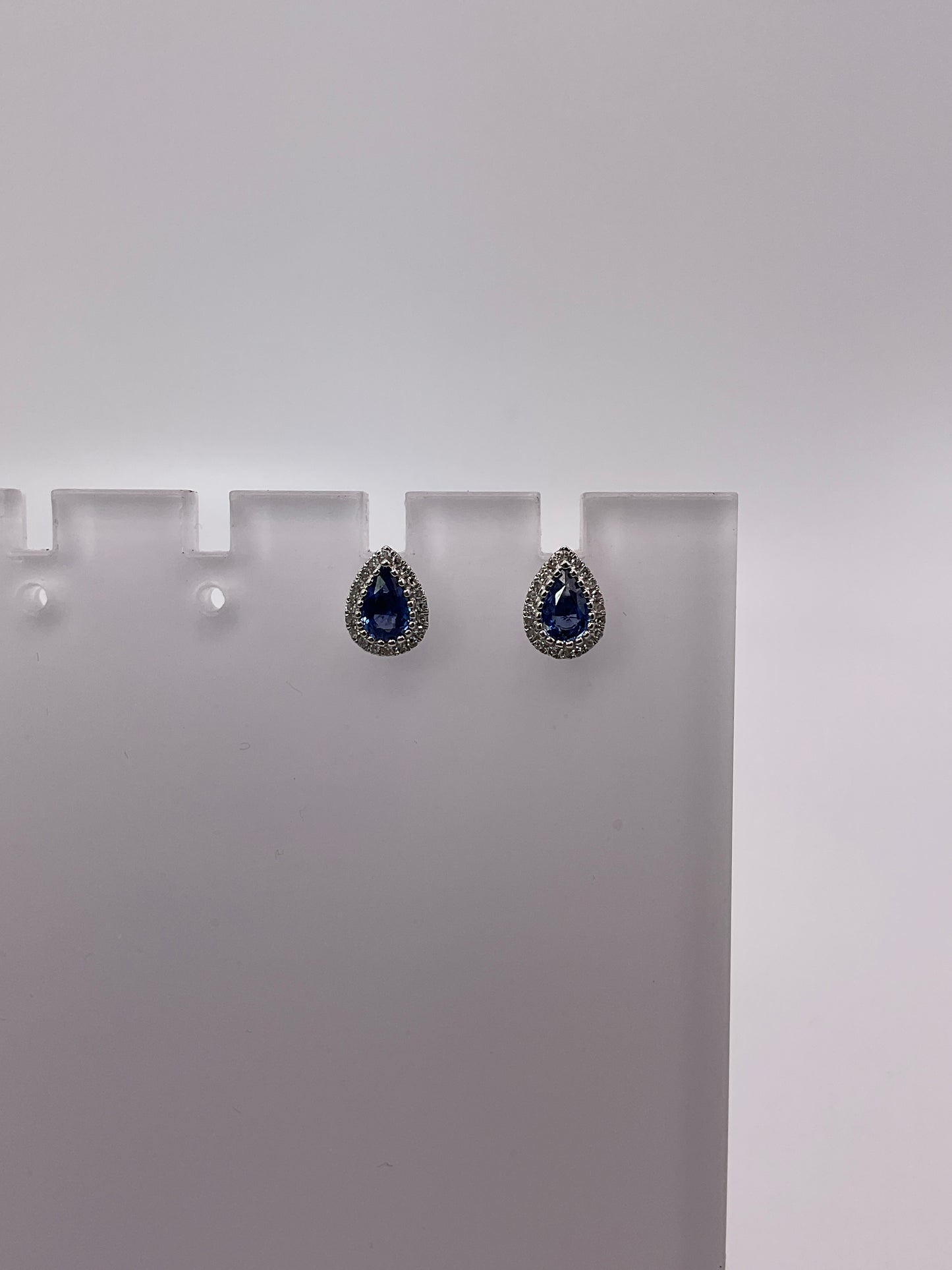 1.6g 14k WG Earrings Sapphire/Diamond