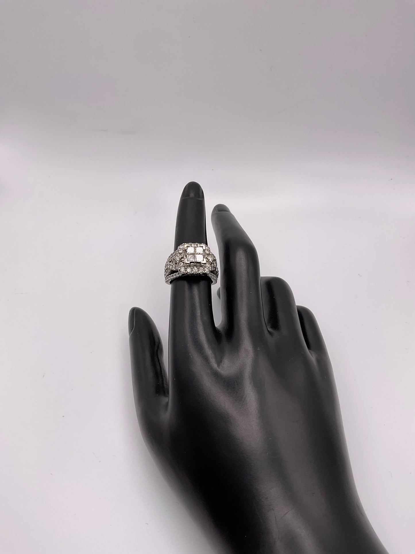 10.9g 14k WG Diamond Engagement Set Size 7