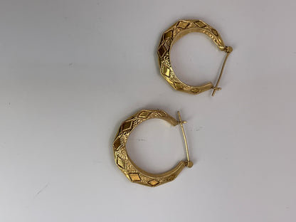 2.6g 14k YG Earrings Hoops