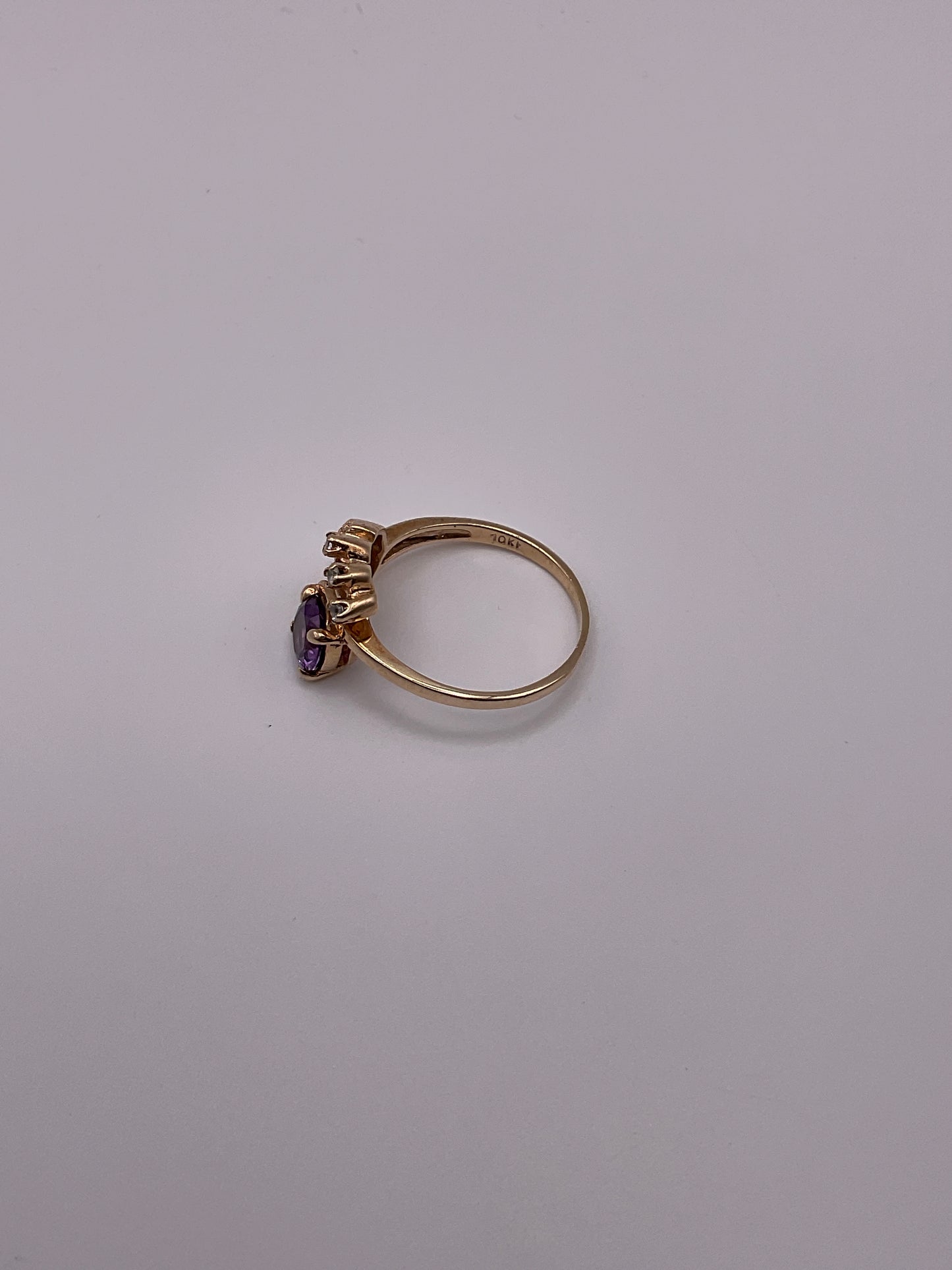 2.5g 10k YG Purple Gemstone Ring Size 6