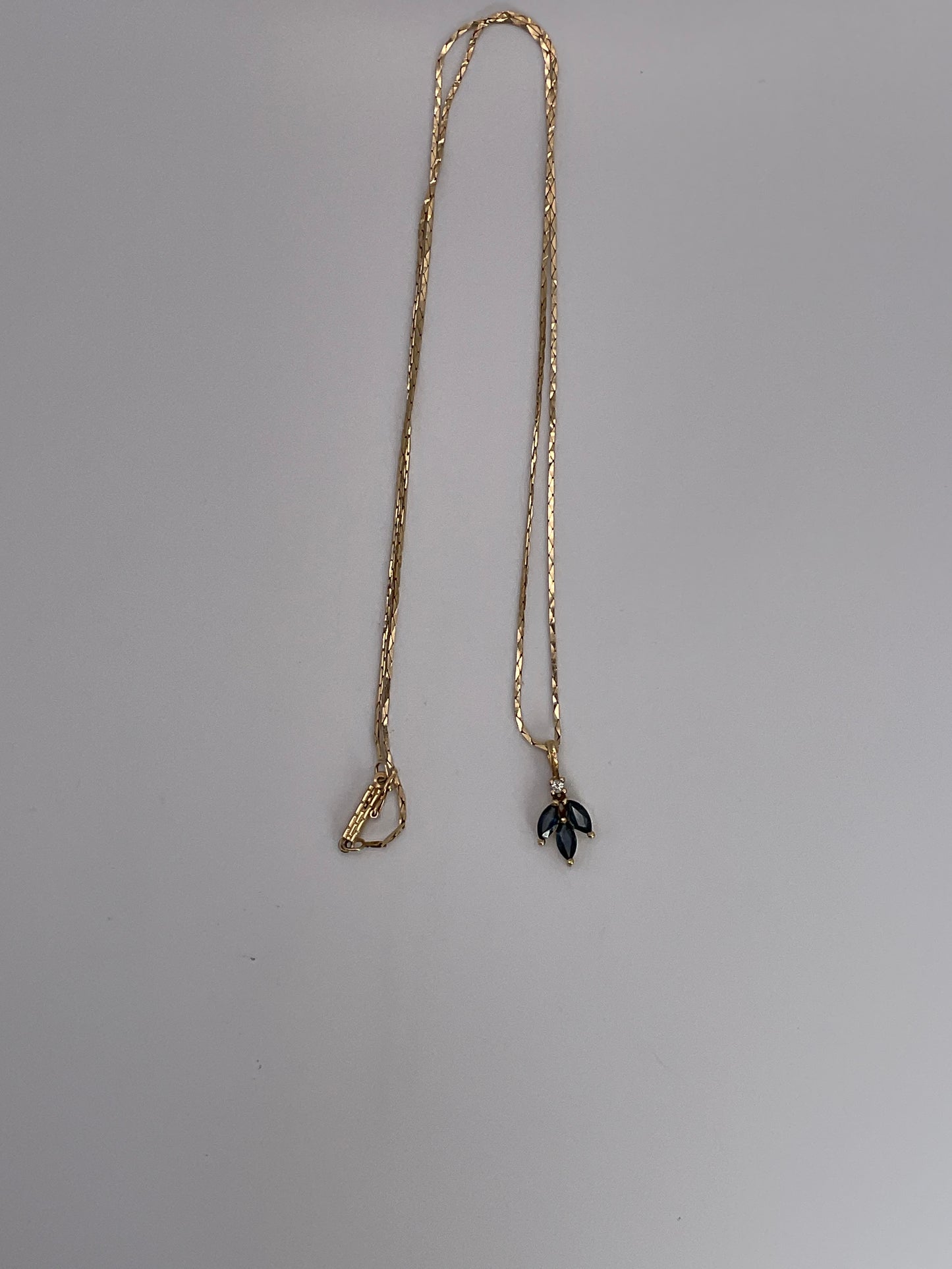 3.9g 14k YG Necklace 20"