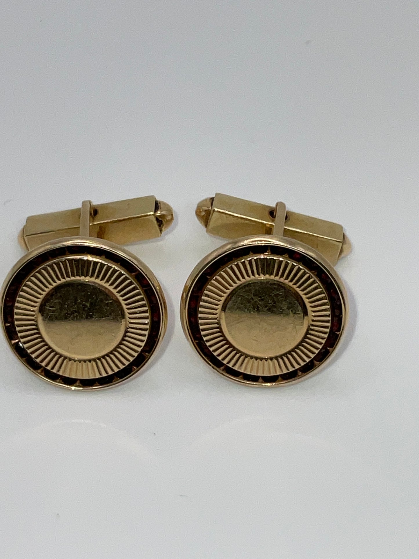 11.5g 14k YG Garnet Cufflinks Lucien Piccard