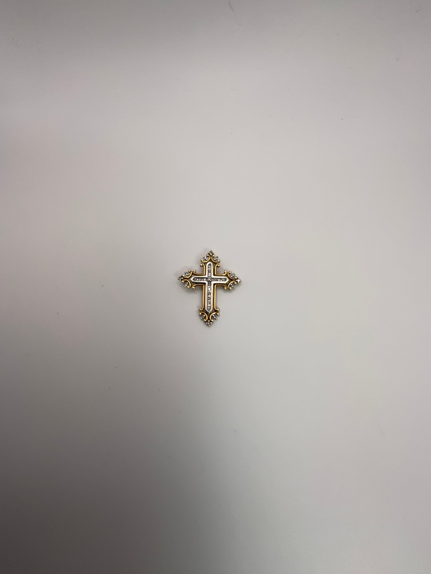 3.7g 14k Two Toned Diamond Cross Pendant