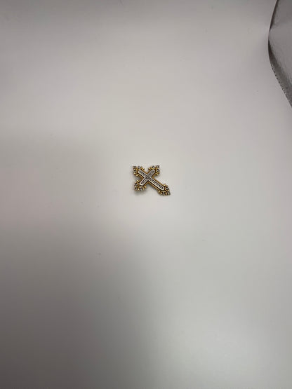 3.7g 14k Two Toned Diamond Cross Pendant