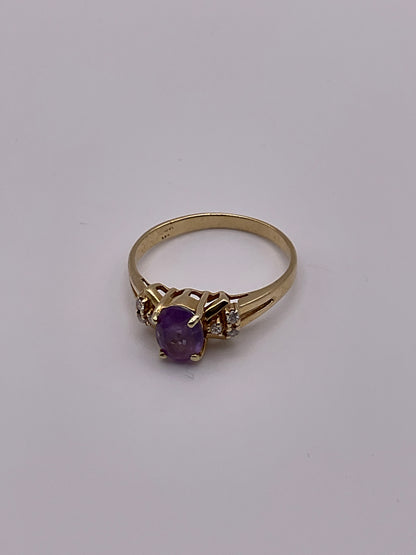 2.0g 14k Yellow Gold Diamond/ Purple Ring size 6