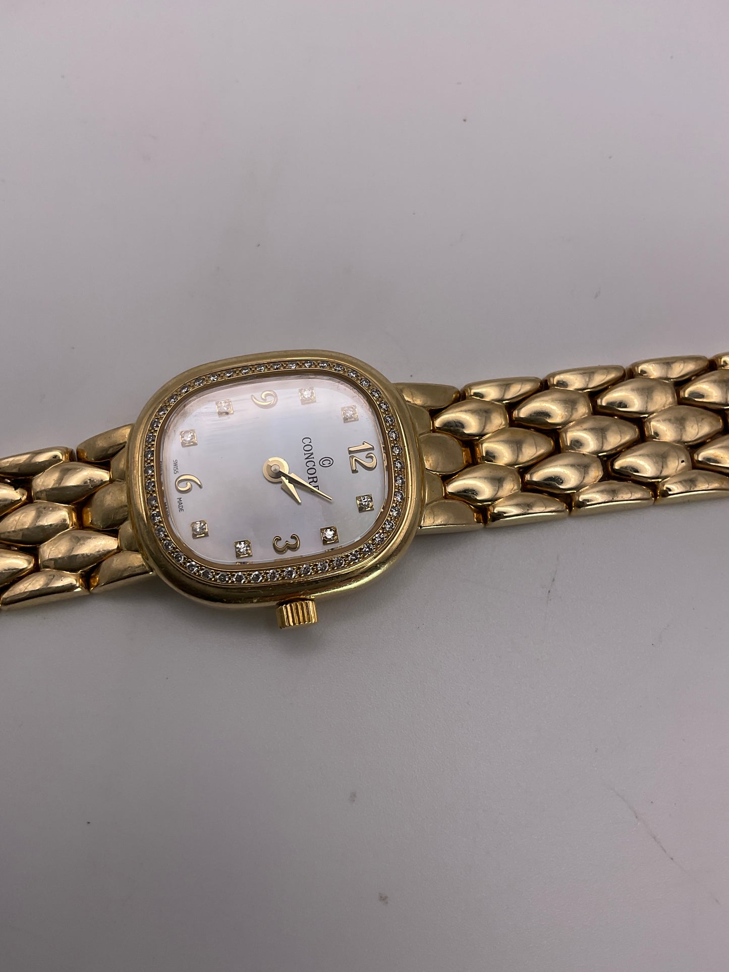 35.5g 14k YG Concord Watch Mother of Pearl/ Diamond Dial