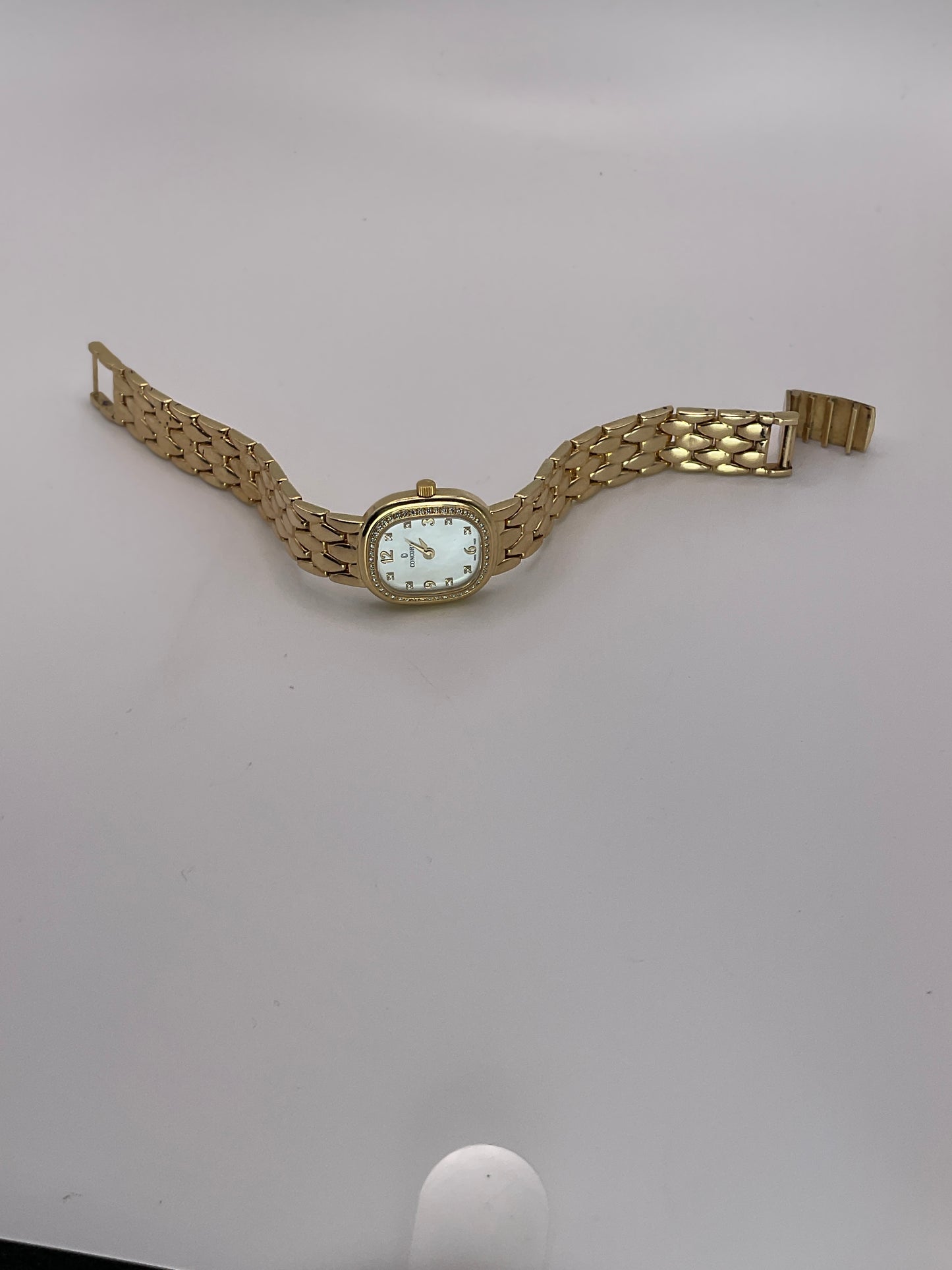 35.5g 14k YG Concord Watch Mother of Pearl/ Diamond Dial